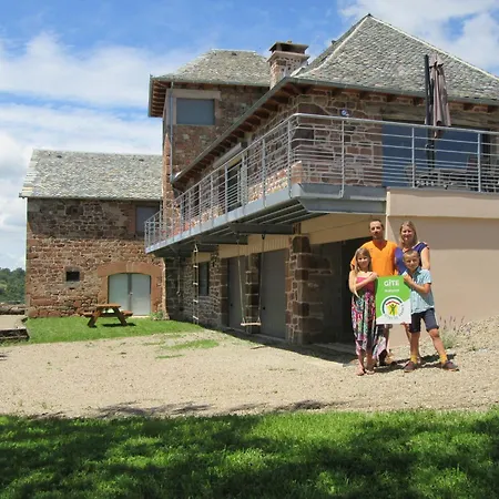 Le Sauvage Vakantiehuis Sebrazac